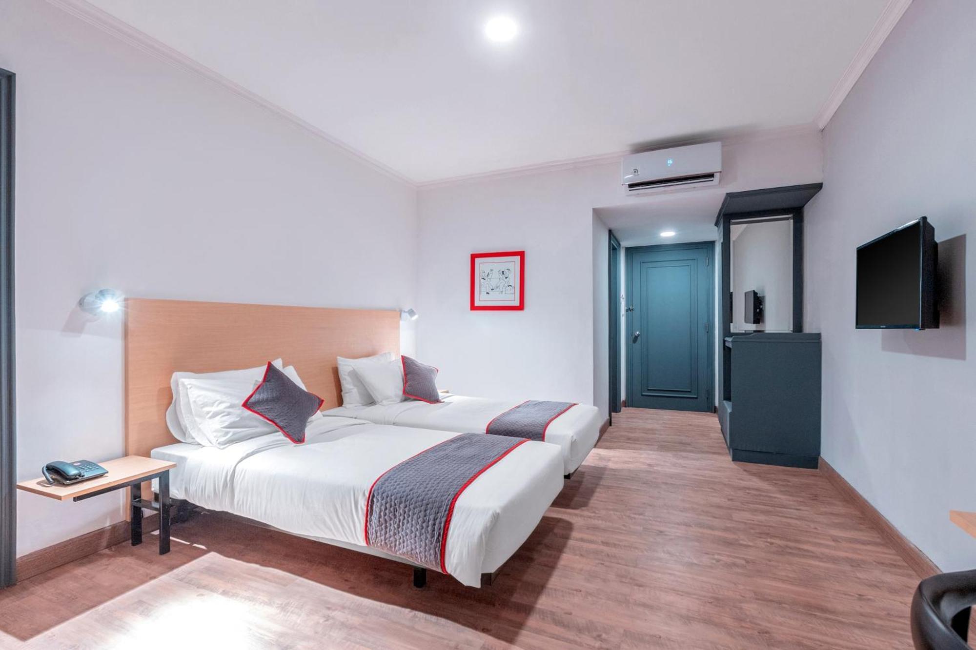 Super Oyo Townhouse 2 Hotel Gunung Sahari Jacarta Exterior foto